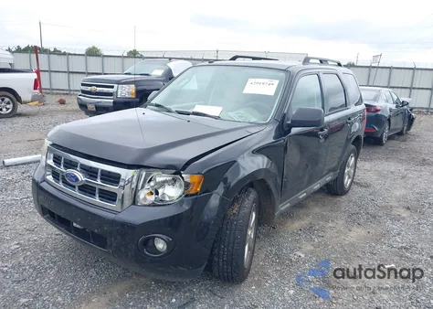 2011 Ford Escape Xlt z USA, uszkodzony, nr VIN 1FMCU0D76BKB95212